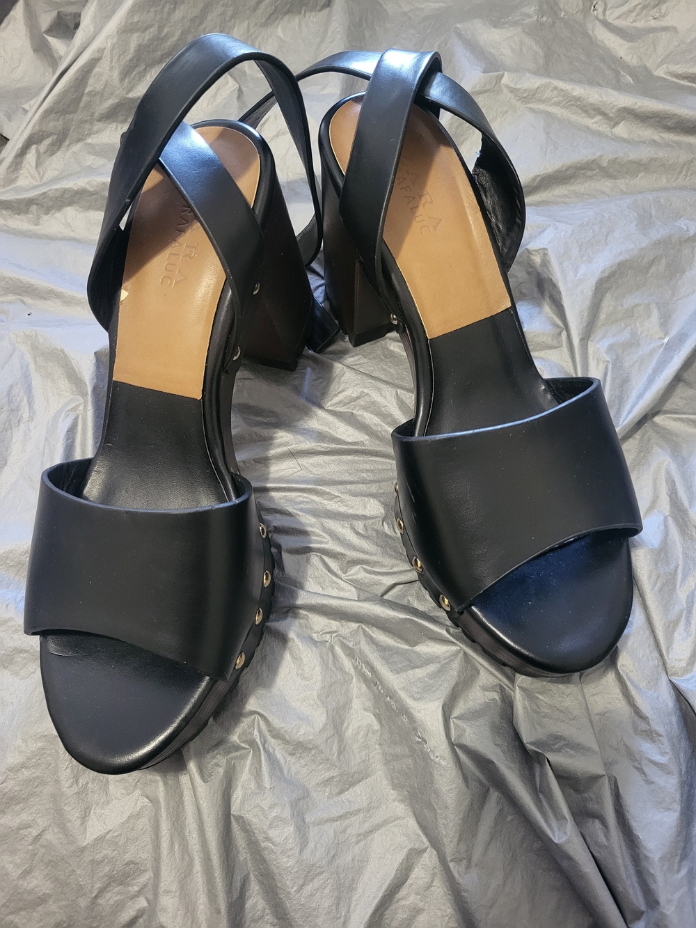 Zara Studded Black Leather Platform Sandals with Chunky Wood Heel - Picture 12 of 13